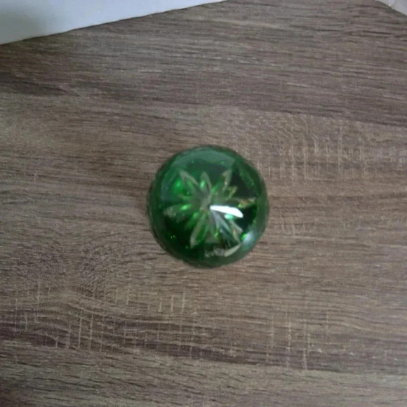 Vtg  Green Crystal Egg - Picture 7 of 7